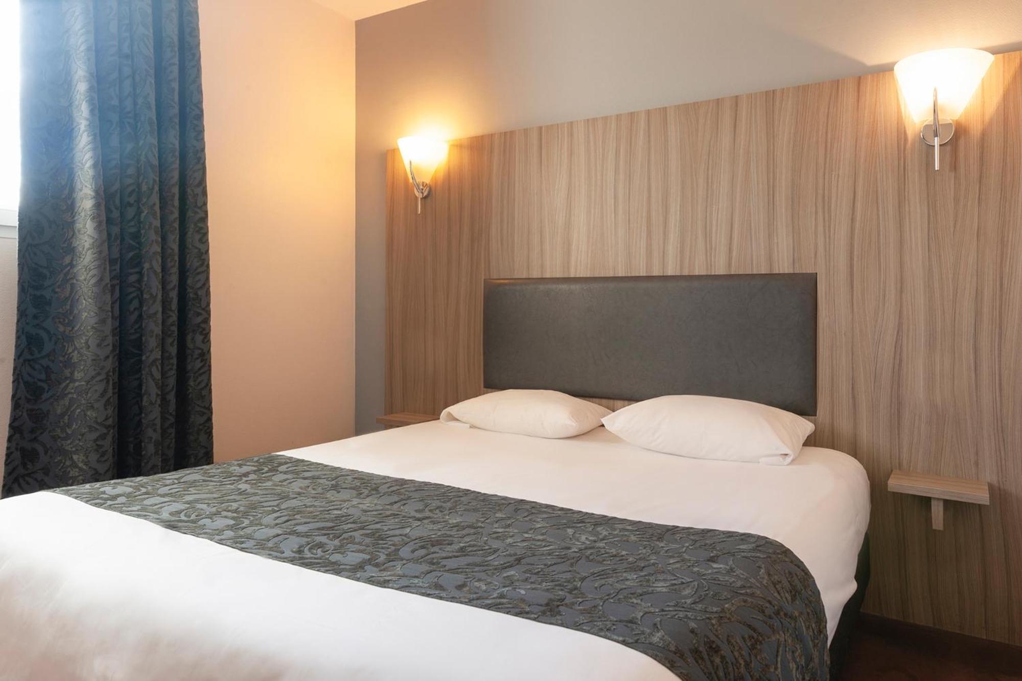 Brit Hotel Confort Alexia - Ла-Сутеррен Экстерьер фото